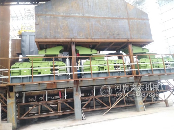 十個沙場九個富,他們為什么都選了這臺液壓對輥制砂機？