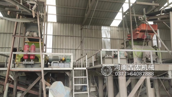 液壓對輥制砂機如何憑借自適應壓力調(diào)節(jié)與高耐磨輥皮提升產(chǎn)量？